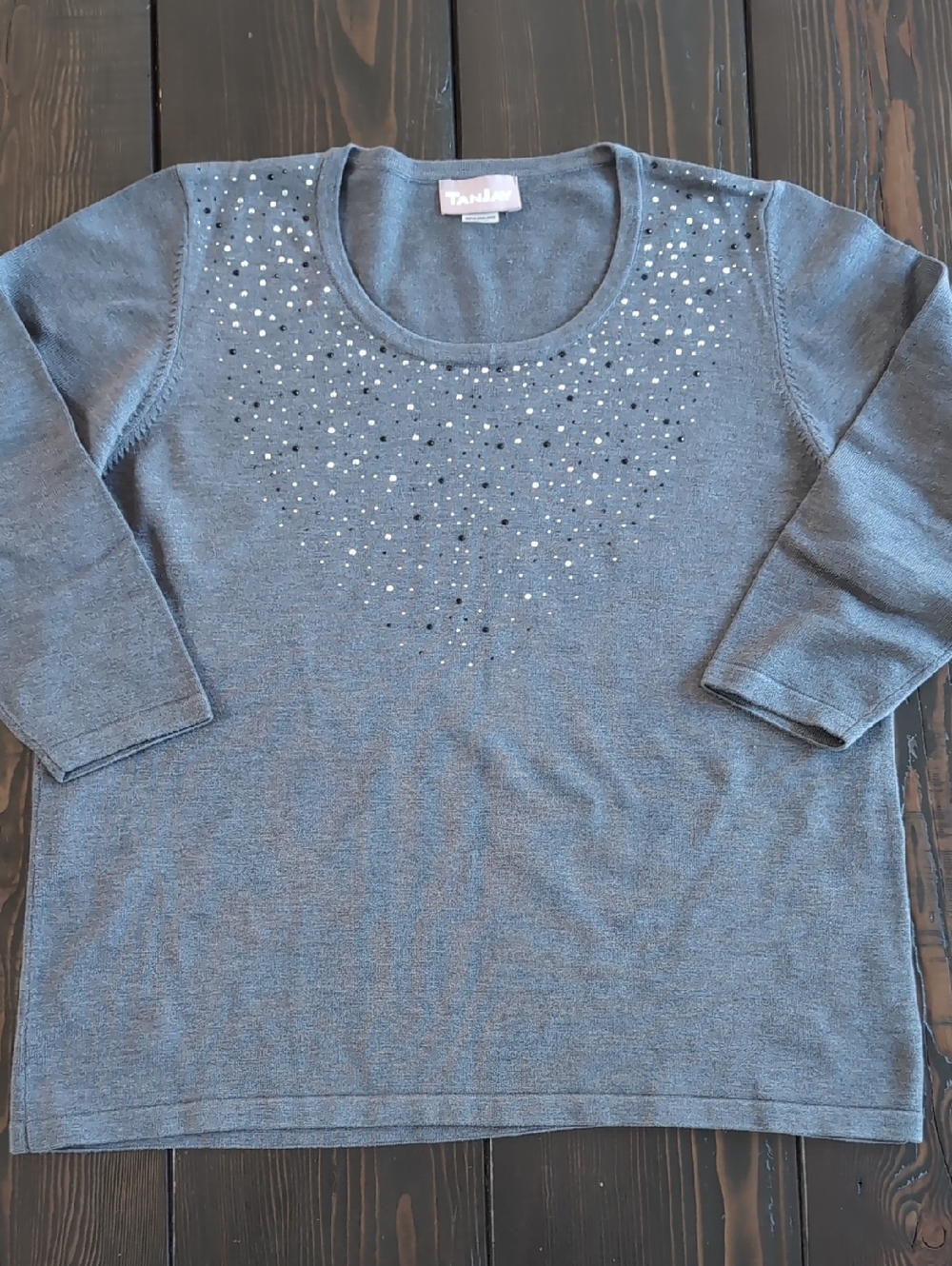 TanJay Gray Knit 3/4 Length Sleeve Sweater With Silver And Black Neckline Detail